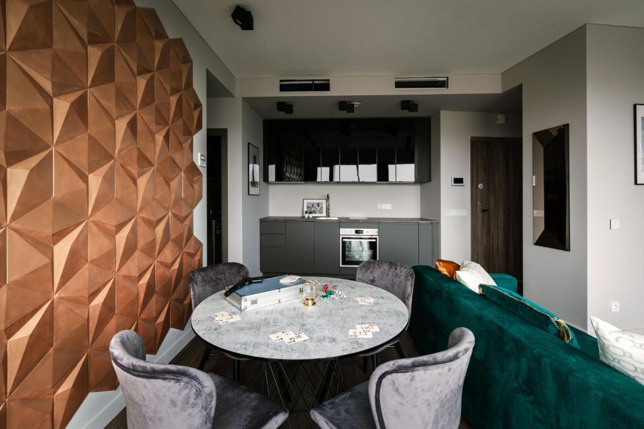Brand New James Bond City Center Vilnius Ngoại thất bức ảnh