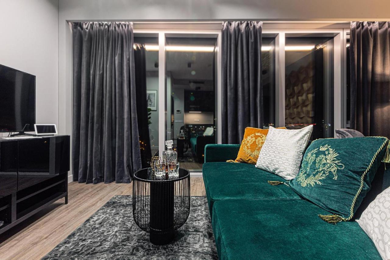 Brand New James Bond City Center Vilnius Ngoại thất bức ảnh