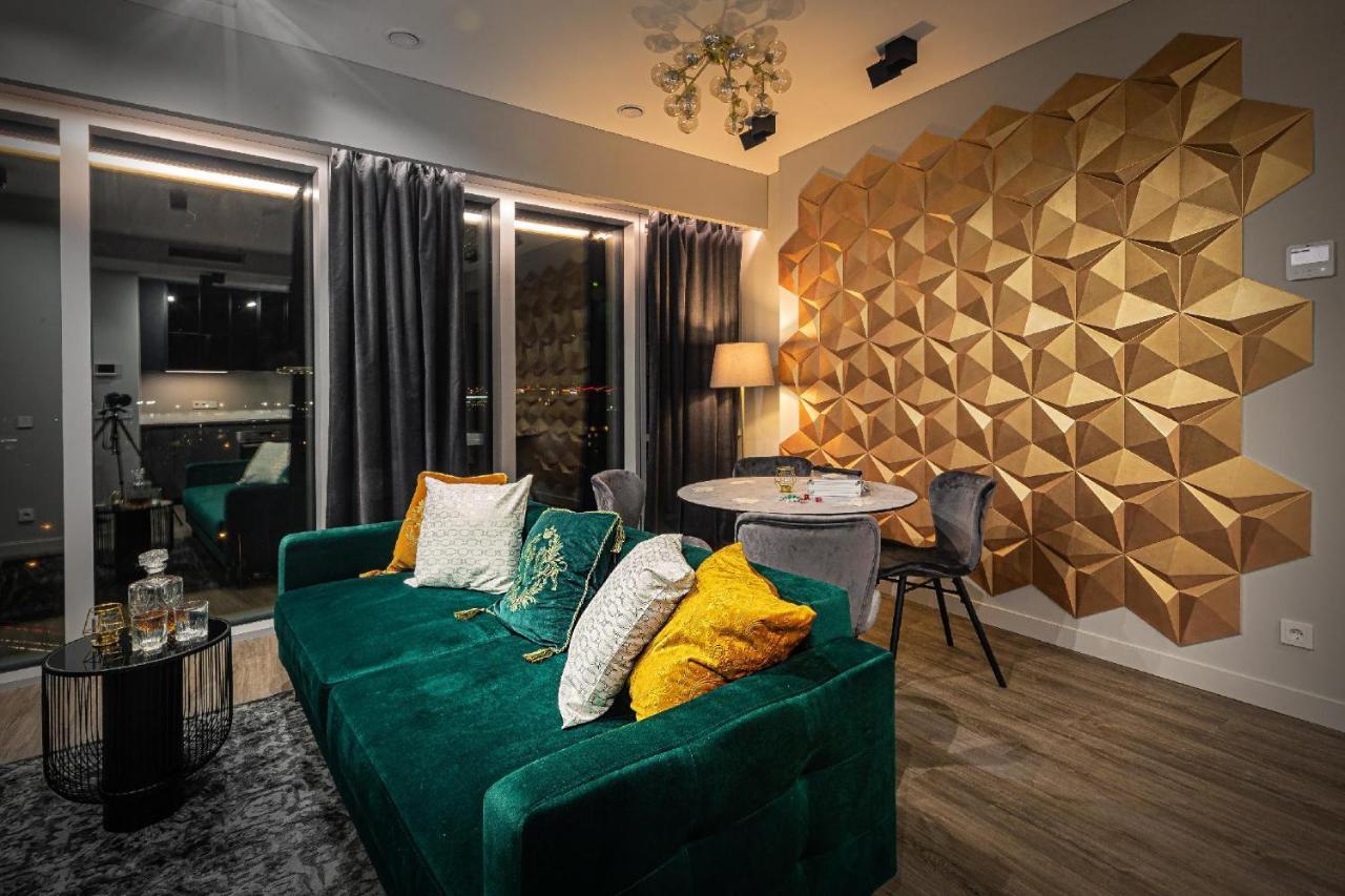 Brand New James Bond City Center Vilnius Ngoại thất bức ảnh