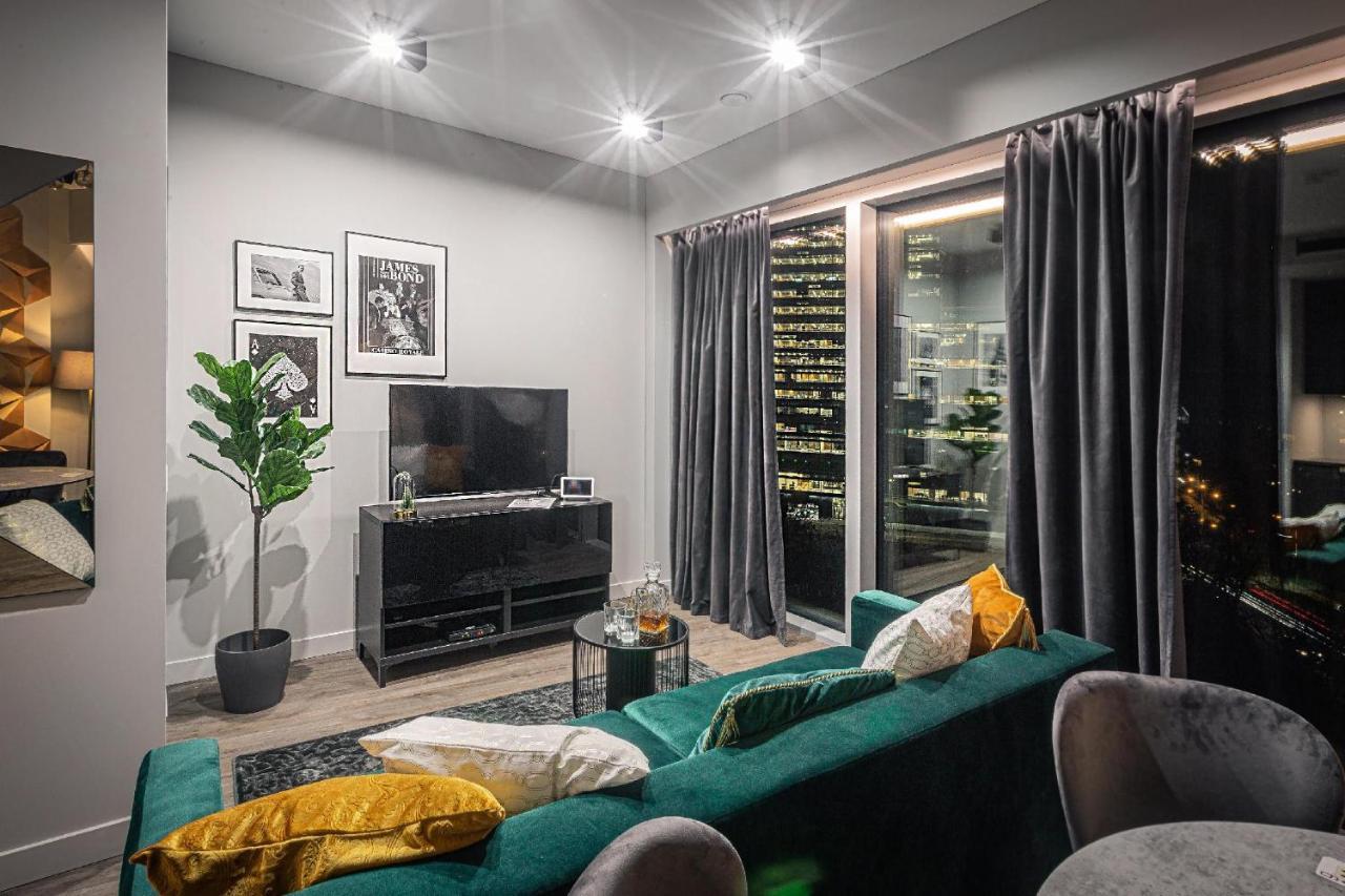 Brand New James Bond City Center Vilnius Ngoại thất bức ảnh
